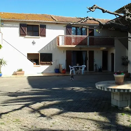 Les Prairies Mas Roux Pension Raphèle Buitenkant foto